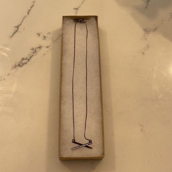 Banana Republic Cross Bar Necklace - Picture 4 of 5